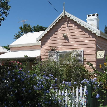 Rosemoore Bed & Breakfast Perth Bagian luar foto