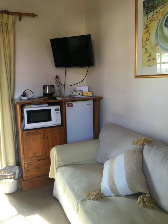 Rosemoore Bed & Breakfast Perth Bagian luar foto