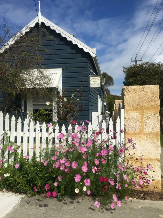 Rosemoore Bed & Breakfast Perth Bagian luar foto